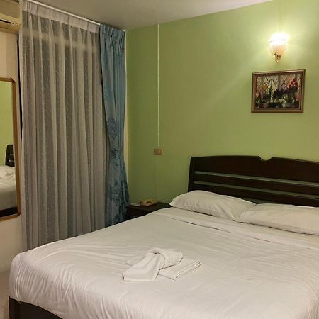 Md House Hotel Chiang Mai Luaran gambar