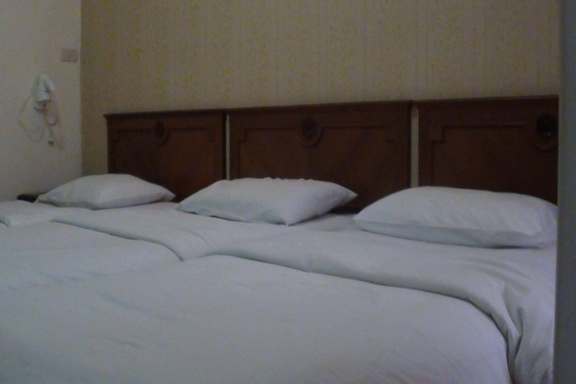 Md House Hotel Chiang Mai Luaran gambar