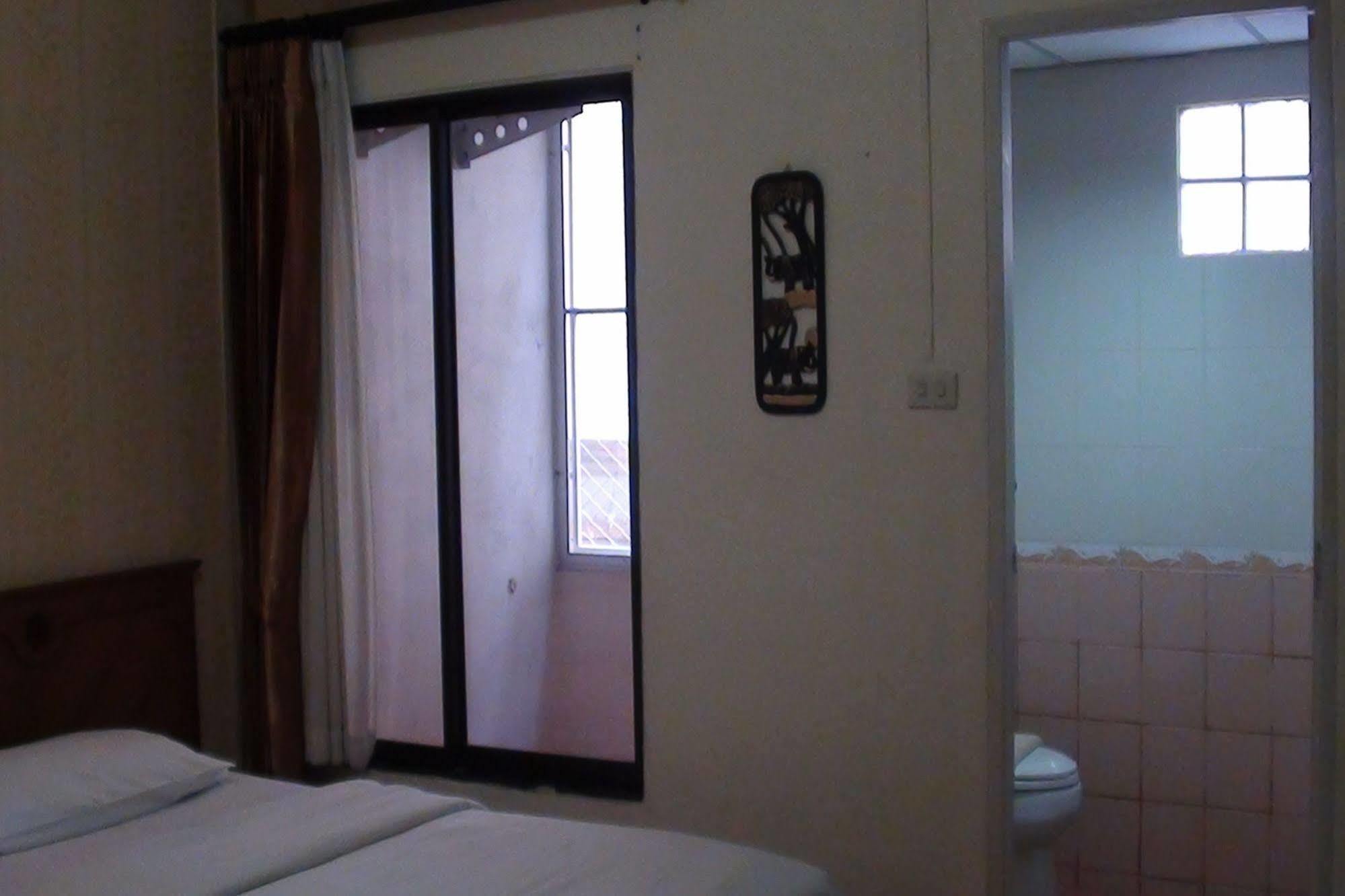 Md House Hotel Chiang Mai Luaran gambar